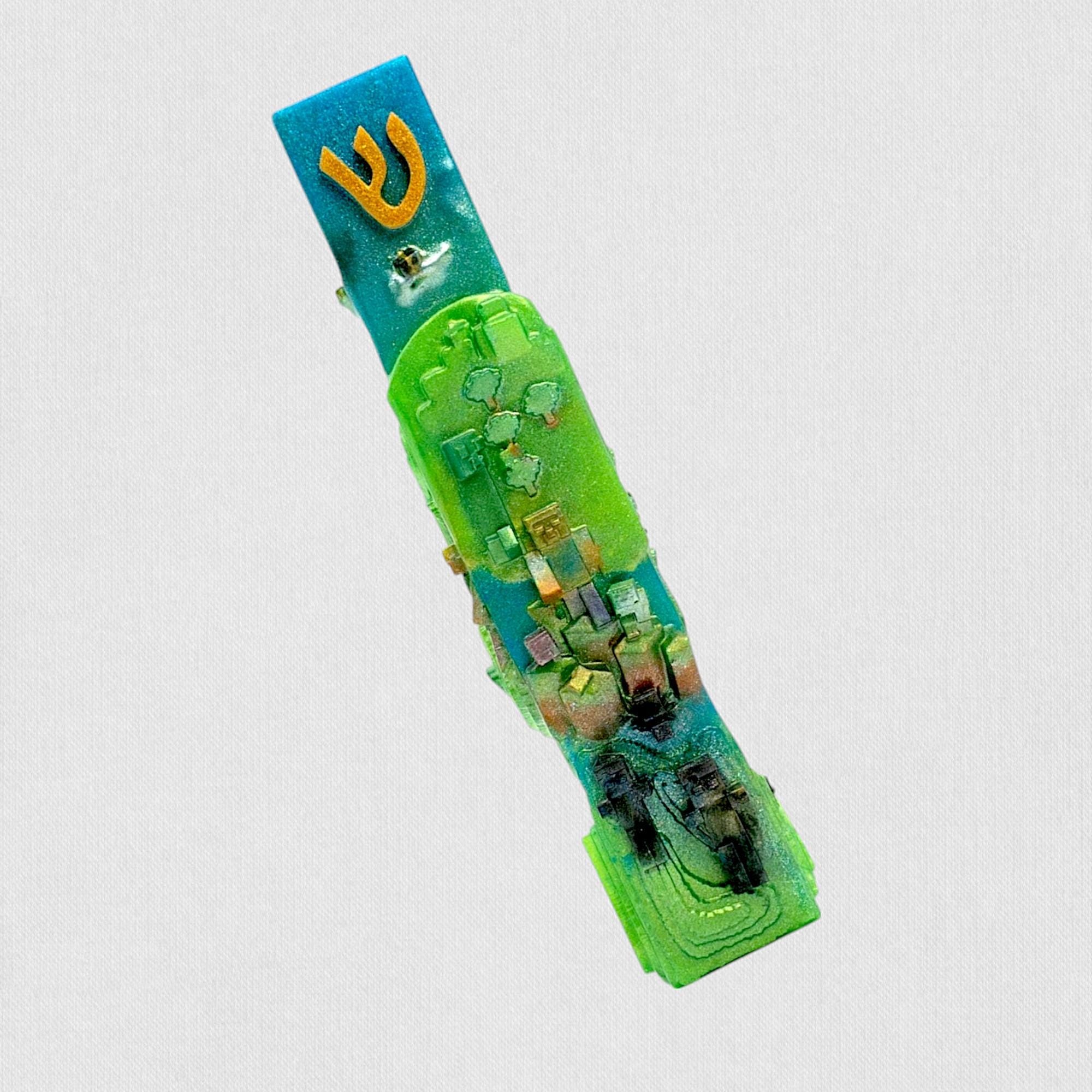 Minecraft Inspired Mezuzah Cover – Handmade Resin Judaica Case, Perfect Jewish Teenager Gift Idea Mezuzah Holder - Bar & Bat Mitzvah Gift