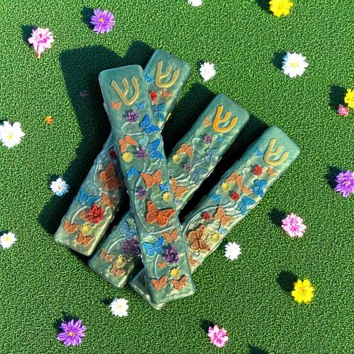 Flowers & Butterflies Mezuzah Cover – Handmade Resin Judaica Case, Mezuzah Holder